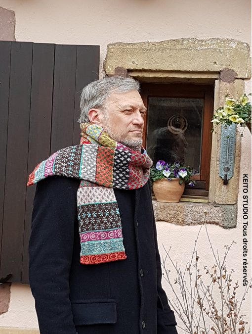Echarpe JAKU de KEITO STUDIO jacquard plus de 20 couleurs plus de 20 motifs répétitifs très gais