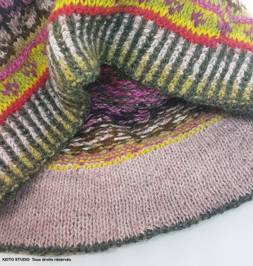 ourlet en alpage du bonnet Santa en tricot jacquard