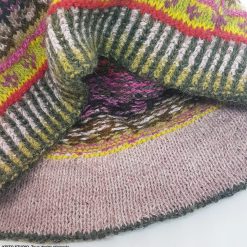 ourlet en alpage du bonnet Santa en tricot jacquard