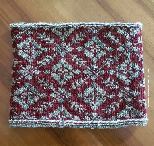 tricot norvégien très beau motif floral à tricoter en rond