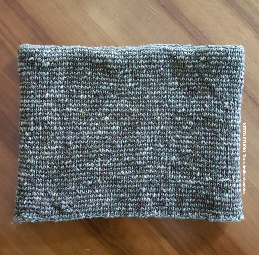 col tricoté en rond en jacquard